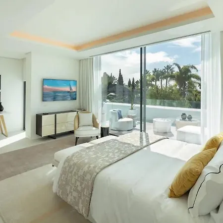 Holiday home Puente Romano 5 Bedrooms *