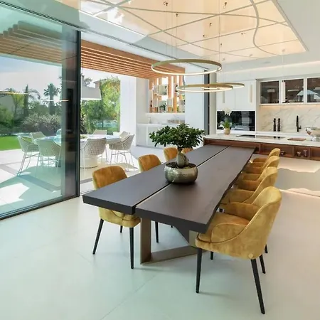 Puente Romano 5 Bedrooms Marbella
